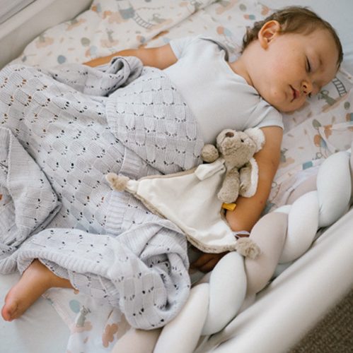 Szundikendő cumitartóval KUTYA