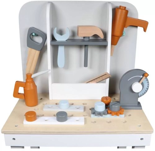 Fa munkapad szerszámokkal